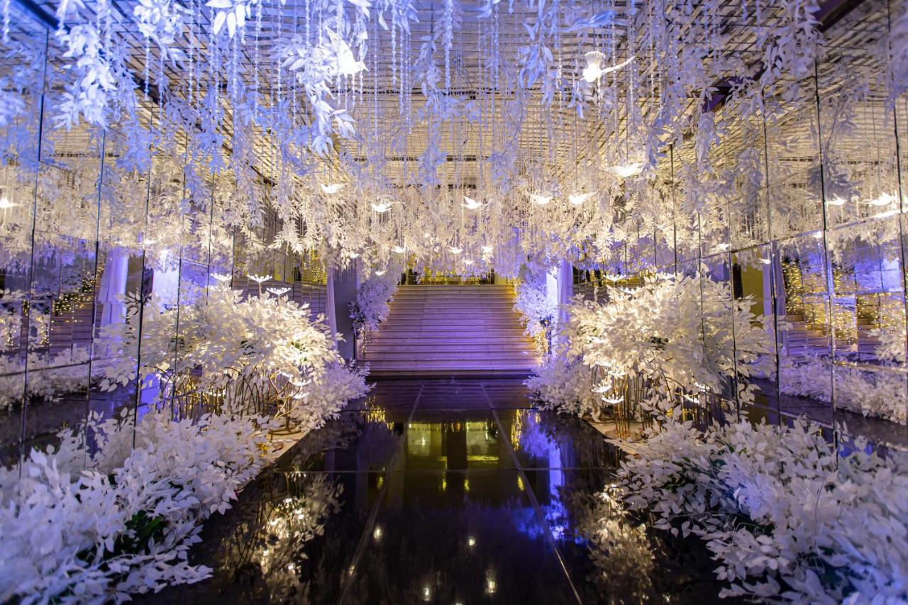 Triumph Luxury Hotel Каир Экстерьер фото The Crystal Hall