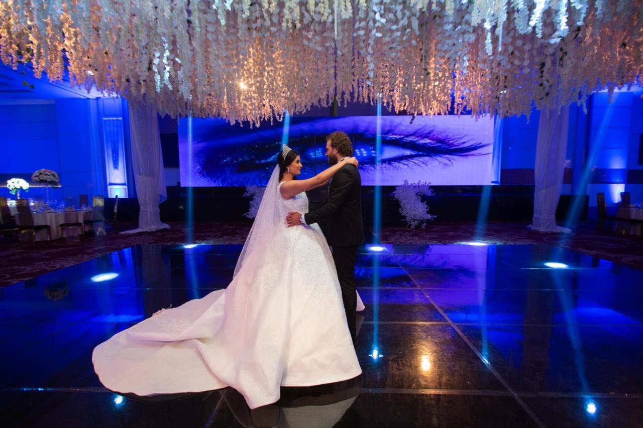 Triumph Luxury Hotel Каир Экстерьер фото A wedding reception