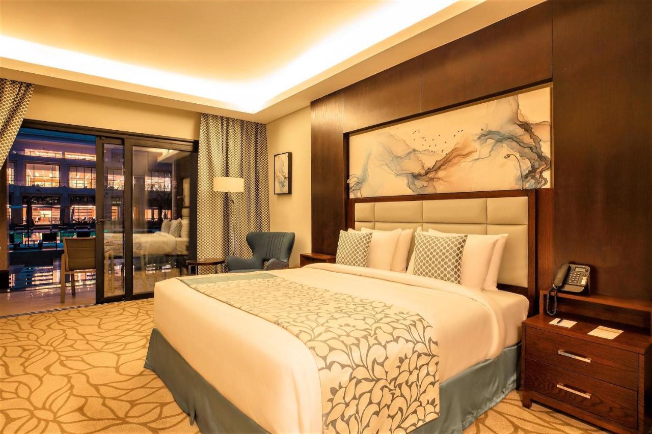 Triumph Luxury Hotel Каир Экстерьер фото A bedroom at the hotel