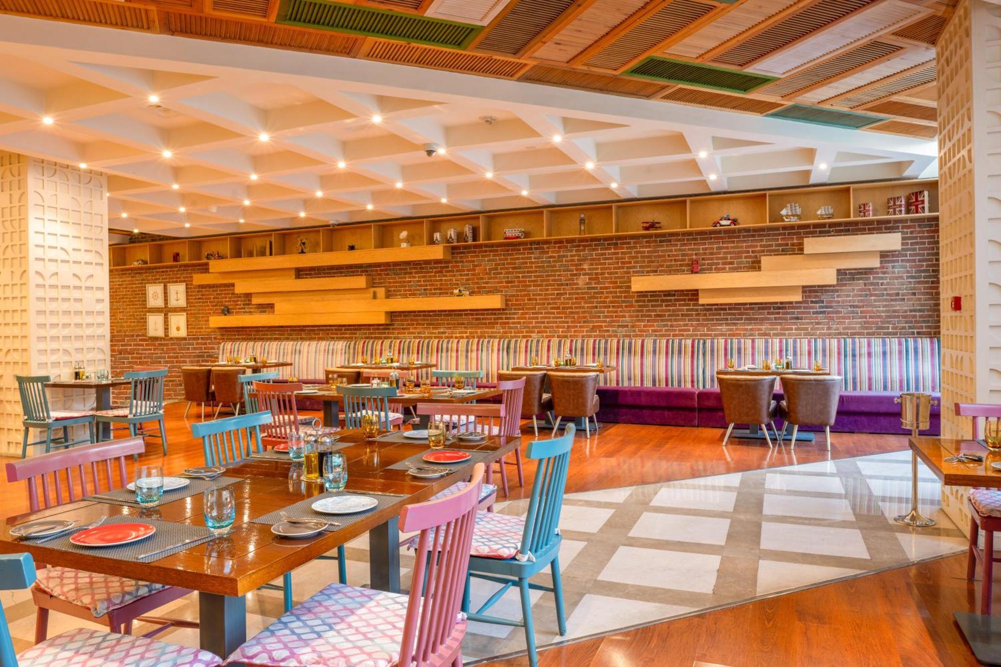 Triumph Luxury Hotel Каир Экстерьер фото The restaurant